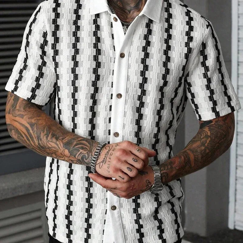 Men’s Textured Vertical Stripe Short-Sleeve Button-Up Shirt